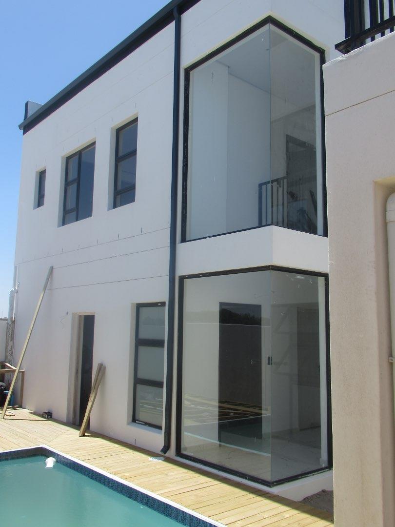 4 Bedroom Property for Sale in Sandown Western Cape